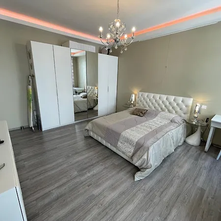 Appartement Derniere Etage Sur La Promenade! *