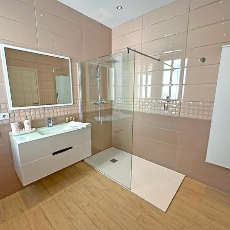 Derniere Etage Sur La Promenade! Appartement *