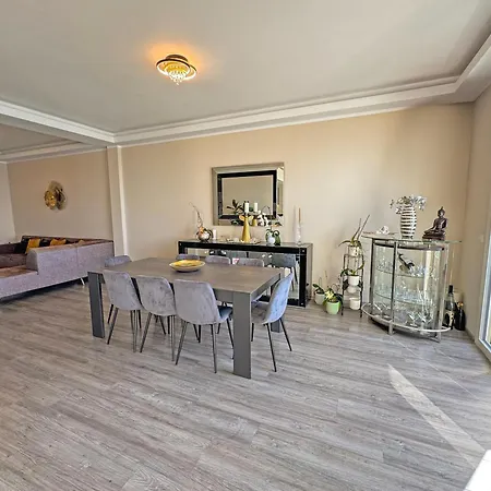 Appartement Derniere Etage Sur La Promenade!