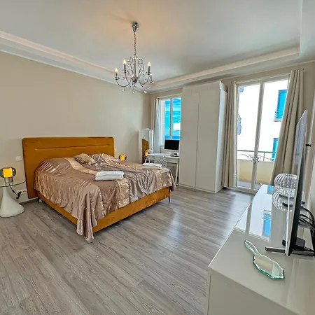 아파트 Derniere Etage Sur La Promenade! *